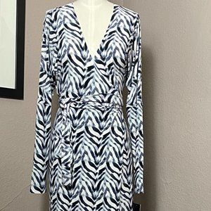 NWT NORMA KAMALI  WRAP DRESS BLUE, WHITE, NAVY
